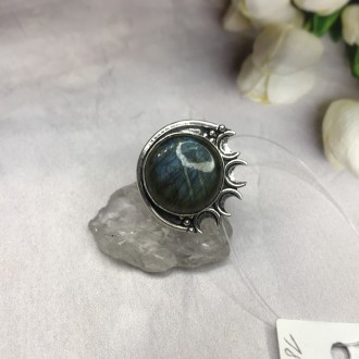 Предлагаем Вам купить элегантное кольцо с камнем лабрадор в серебре. Размер 18,7. . фото 3