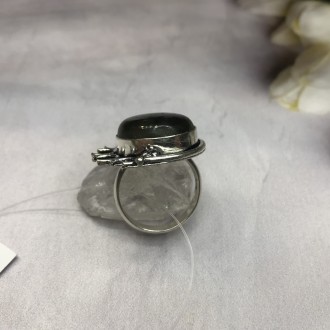 Предлагаем Вам купить элегантное кольцо с камнем лабрадор в серебре. Размер 18,7. . фото 8