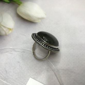 Предлагаем Вам купить элегантное кольцо с камнем лабрадор в серебре. Размер 17,3. . фото 6