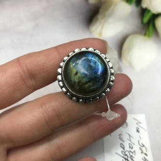 Предлагаем Вам купить элегантное кольцо с камнем лабрадор в серебре. Размер 17,5. . фото 6
