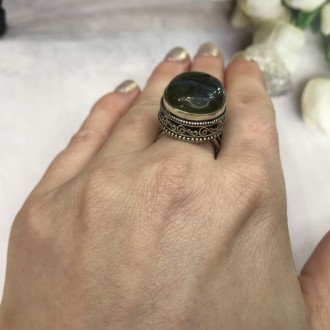 Предлагаем Вам купить элегантное кольцо с камнем лабрадор в серебре. Размер 17,8. . фото 7