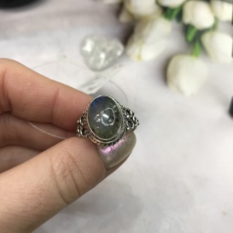 Предлагаем Вам купить элегантное кольцо с камнем лабрадор в серебре.
Размер 17,7. . фото 7