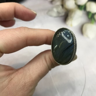 Предлагаем Вам купить элегантное кольцо с камнем лабрадор в серебре.
Размер 17,0. . фото 4