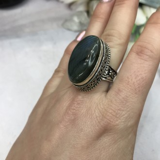 Предлагаем Вам купить элегантное кольцо с камнем лабрадор в серебре.
Размер 17,0. . фото 6