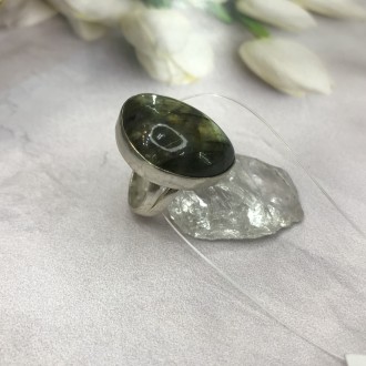 Предлагаем Вам купить элегантное кольцо с камнем лабрадор в серебре. Размер 17,5. . фото 8