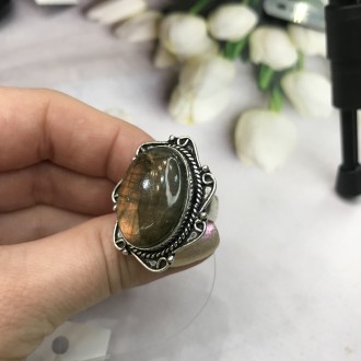 Предлагаем Вам купить элегантное кольцо с камнем лабрадор в серебре. Размер 17,7. . фото 7