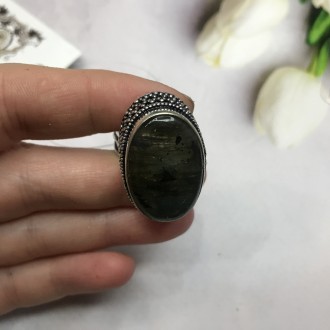 Предлагаем Вам шикарное кольцо с камнем лабрадор в серебре. Размер 19,2. Индия!
. . фото 7