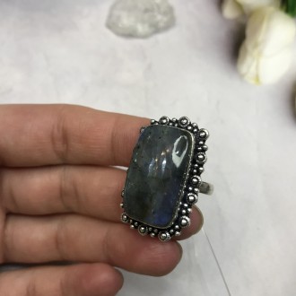 Предлагаем Вам купить элегантное кольцо с камнем лабрадор в серебре. Размер 18,2. . фото 8