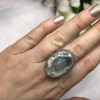 Очень красивое кольцо с натуральным дендритовым опалом в серебре.
Размер 19,4.
А. . фото 4