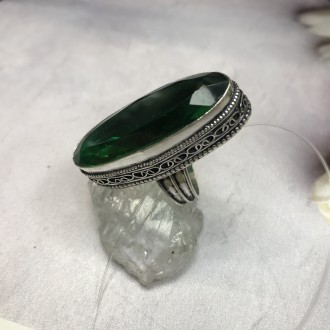 Предлагаем Вам купить кольцо изумрудный кварц в серебре. Индия!
Размер 17,0.
Кам. . фото 6