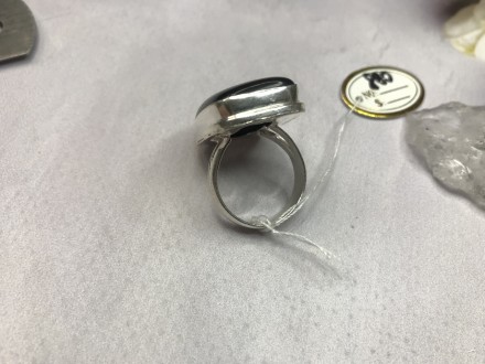 Предлагаем Вам купить кольцо с натуральным камнем обсидиан в серебре.
Размер 18,. . фото 8