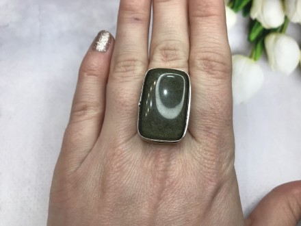 Предлагаем Вам купить кольцо с натуральным камнем обсидиан в серебре.
Размер 18,. . фото 6
