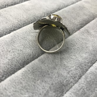 Предлагаем Вам купить кольцо с цитрином в серебре.
Размер 16,0
Размер камня 14*1. . фото 7