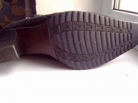Сапоги черные замшевые на каблуке, внутри мягенький мех, стелька-27-27,5 см, уст. . фото 6