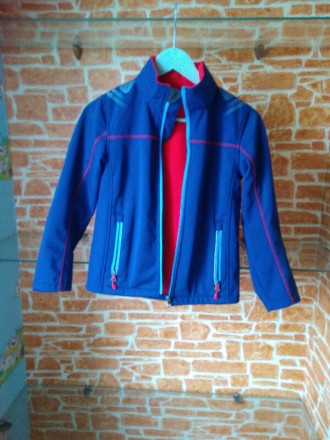 Куртка софтшел Grane на 9-10 років
ріст 135-140 см
Довжина спереду 52 см
Довж. . фото 2