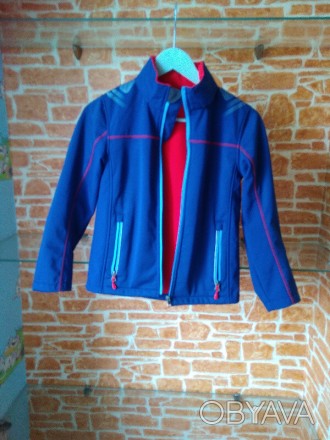 Куртка софтшел Grane на 9-10 років
ріст 135-140 см
Довжина спереду 52 см
Довж. . фото 1