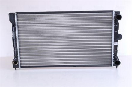 Радиатор охлаждения Passat (88-) Nissens 651741 используется в качестве аналога . . фото 4