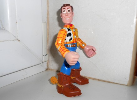 Пластиковая игрушка фигурка ковбой шериф Вуди Disney, персонаж мультфильма &laqu. . фото 8