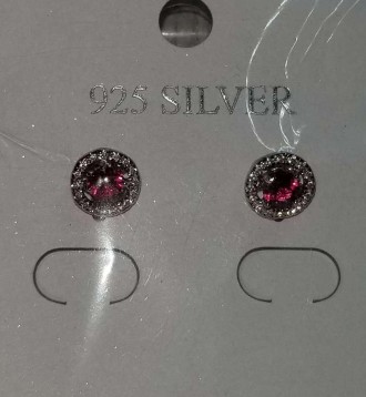 Материал серебро 925
Вес изделия 1.52 гр
Размер : 8 х 8 мм
Вставки куб. цирконий. . фото 5