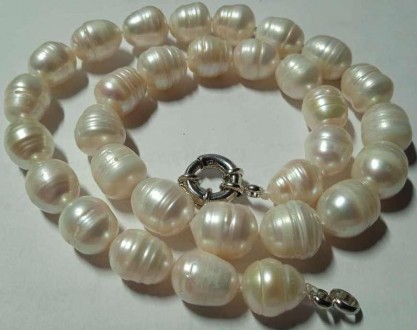 Перли : морські барочні перли ,Індонезія
Клас: AAA
Колір білий
Тип : намисто
Діа. . фото 2