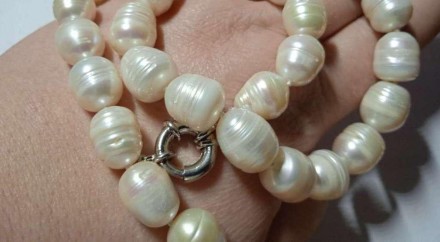 Перли : морські барочні перли ,Індонезія
Клас: AAA
Колір білий
Тип : намисто
Діа. . фото 10