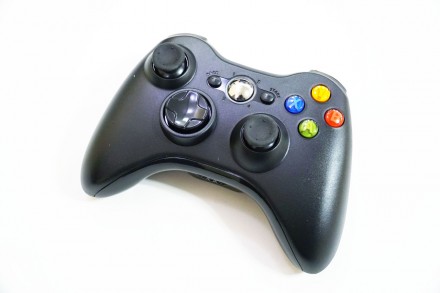 Джойстик Xbox 360 беспроводной геймпад Bluetooth 
Беспроводной геймпад Xbox 360. . фото 2