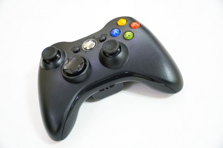 Джойстик Xbox 360 беспроводной геймпад Bluetooth 
Беспроводной геймпад Xbox 360. . фото 5