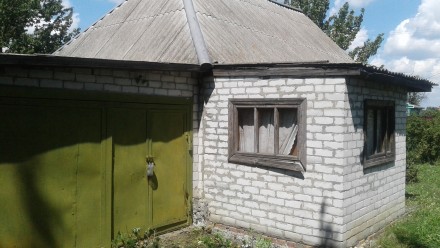 Дом самановый, обложенный кирпичом, на фундаменте. Крыша перекрыта шифером. Печн. . фото 4