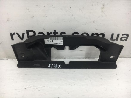 Накладка замка капота KIA SPORTAGE JE 2004-2010 81195-1F000. Здолбунів. фото 1 Накладка замка капота KIA SPORTAGE JE 2004-2010 81195-1F000. Здолбунів. фото 1