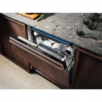 Встраиваемая посудомоечная машина  ELECTROLUX EES 948300 L оснащена несколькими . . фото 6