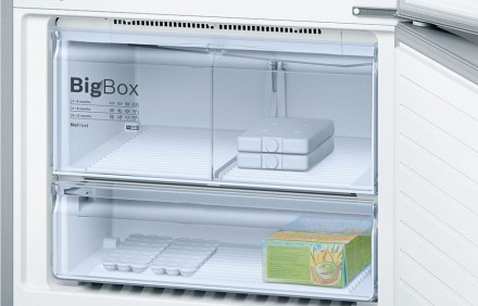 Холодильник с нижней морозильной камерой Serie|6 BOSCH KGN 86 AI 30 U высотой 1,. . фото 6