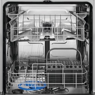 Встраиваемая посудомоечная машина ELECTROLUX EMS27100L -  безупречно чистая и су. . фото 4