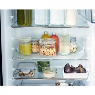 Холодильник встраиваемый AEG SCR 818 E 7 TS можно установить в одну линию с мебе. . фото 4