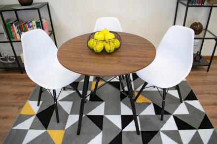 Сучасний круглий стіл LEOBERT TODI 80 :
· позачасовий дизайн у поєднанні з ідеал. . фото 4
