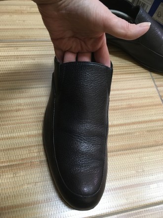 Кожаные мужские туфли фирмы NEW FASHION. Цвет черный. Мягкие и удобные. Размер 4. . фото 6