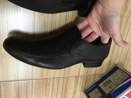 Кожаные мужские туфли фирмы NEW FASHION. Цвет черный. Мягкие и удобные. Размер 4. . фото 3
