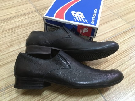 Кожаные мужские туфли фирмы NEW FASHION. Цвет черный. Мягкие и удобные. Размер 4. . фото 2