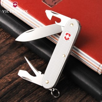 Швейцарский нож Victorinox Alox Pioneer 0.8201.26
Швейцарский карманный армейски. . фото 4