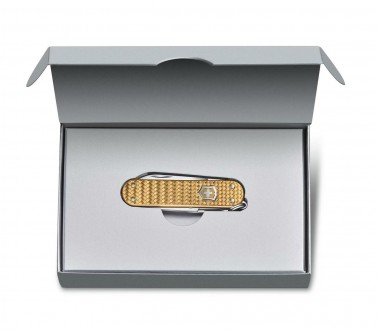 Мультитул нож Victorinox Classic SD Precious Alox Brass Gold 0.6221.408G
Швейцар. . фото 3