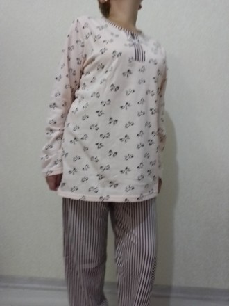 Пижама женская байковая размер 48, 52
Нежная мягкая пижама для женщин со штанами. . фото 4