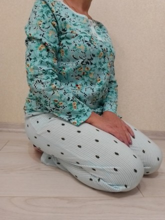 Пижама женская байковая размер 48, 52
Нежная мягкая пижама для женщин со штанами. . фото 5