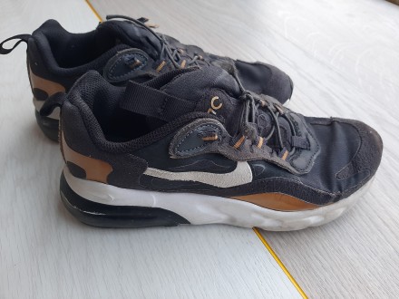 Подростковые кроссовки Nike

Привезены из Германии

Размер подошвы 25 Х 9,3 . . фото 2
