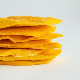 Склад сушене манго 100%
Не містить ГМО, штучних інгредієнтів і підсилювачів смак. . фото 3