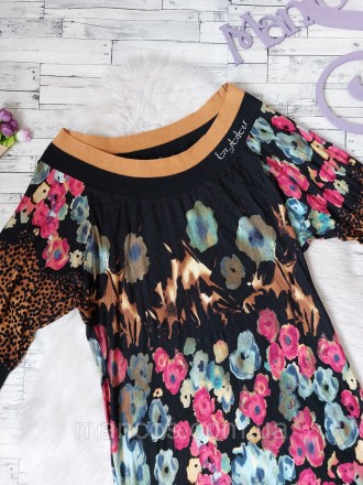 Платье черное Byblos с цветами
новое
Размер 44 (S)
Замеры:
длина 85 см
рукав 44 . . фото 3