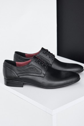 Мужские туфли кожаные весна/осень черные Udg
Эту пару обуви называют по-разному:. . фото 3