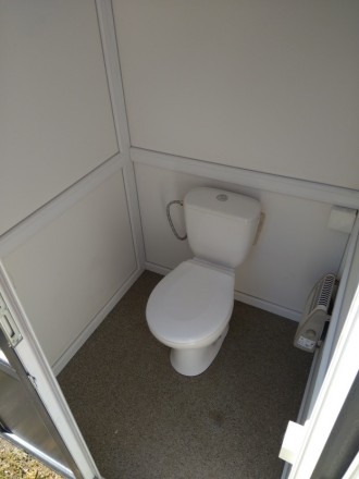 Туалетна кабіна виробничого комплексу «БІОСАНТЕХНИКА» виготовляється з сендвіч-п. . фото 3