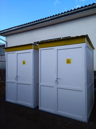 Туалетна кабіна, що функціонує в автономному режимі та є альтернативним рішенням. . фото 5