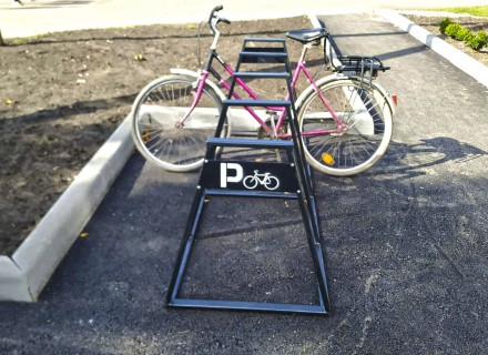 Найзручніше велосипедне паркування на 5 велосипедів.
Ця велопарковка відрізняєть. . фото 5