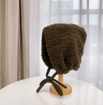 Женская шапка-капюшон на завязках
 
Один универсальный размер на завязках, подхо. . фото 10