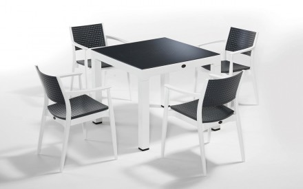 SEGINUS FOR 4, набор высококачественной пластиковой мебели (устойчивой к темпера. . фото 5